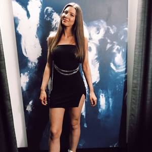 Meet your Posher, Abbey